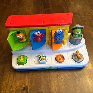 VTG 2004 Sesame Street Pop Up Pals Singing Musical Ernie Elmo Oscar WORKS Tested